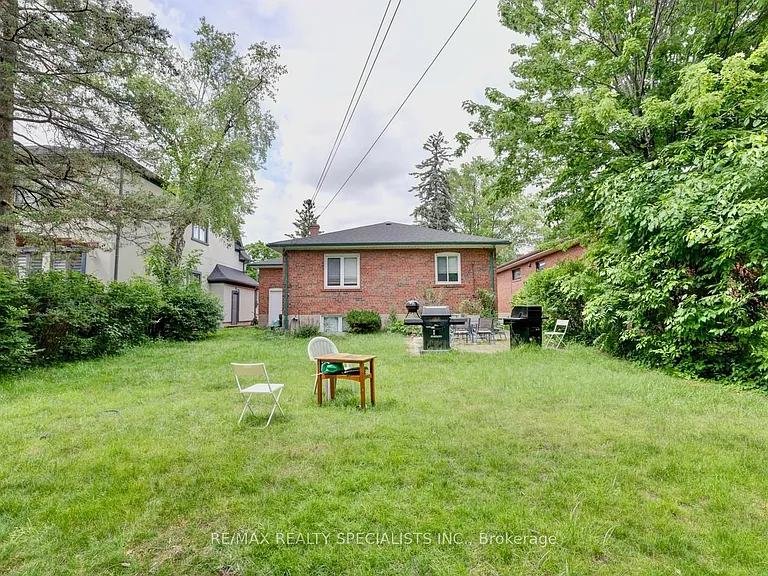 43 Firwood Cres — Photo 21
