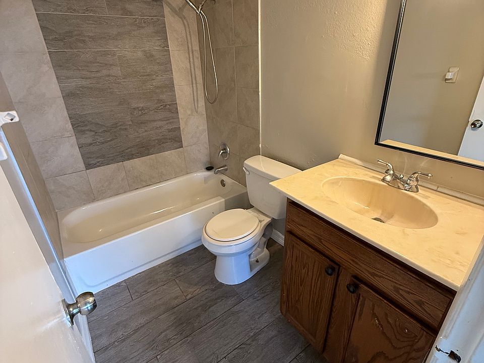 1st image of 303 59th Avenue Dr W #B