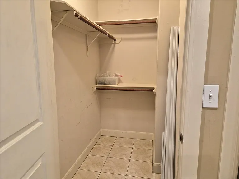 1010 Rosine St #23 — Photo 23