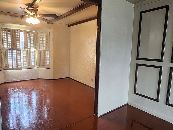 2nd image of 1562 N Arrowhead Ave #1562