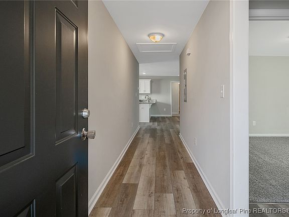 5th image of 724 North St