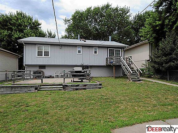 5th image of 10428 Laurel Ave