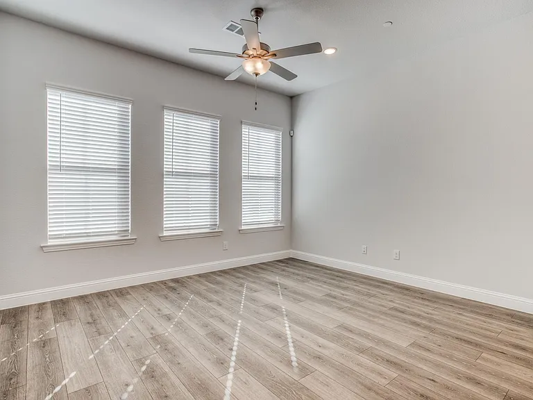 4628 Piedras Lanzar Dr — Photo 13
