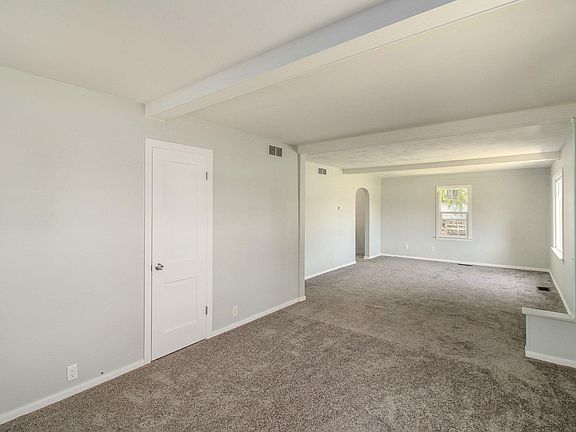 5th image of 4031 Waldorf St