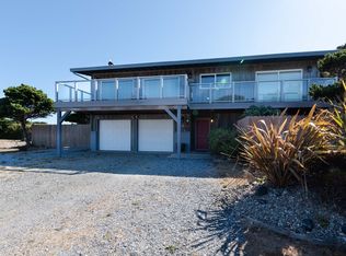 1015 Beach Loop Dr SW, Bandon, OR 97411