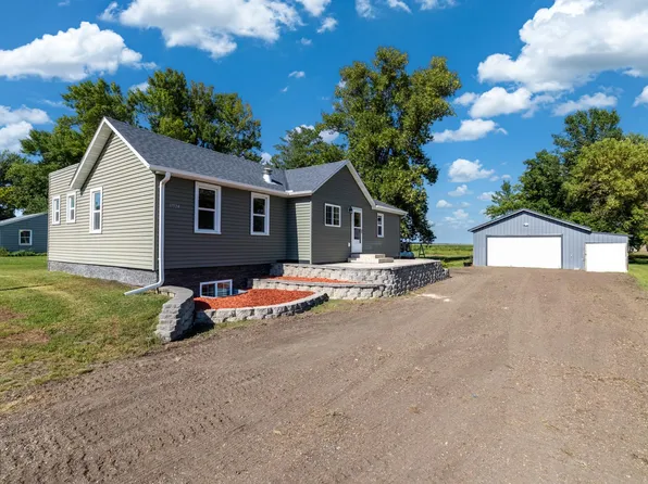 37524 County Road 15, Saint Peter, MN 56082