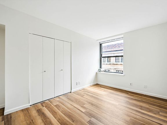 4th image of 201 W 74th St APT 11H