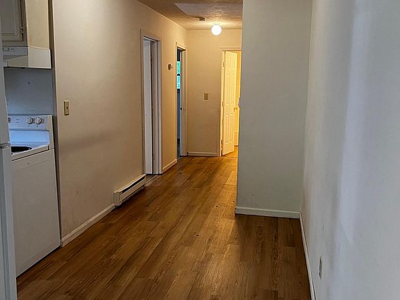 4th image of 66 Eaton St