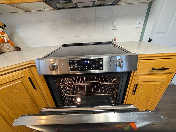 4th image of 1310 W 43rd St