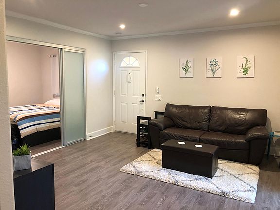 2nd image of 8581 Villa La Jolla Dr APT I