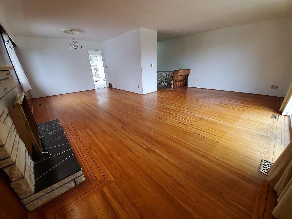 4 bed, 1600 sqft, $3,500 — Photo 3