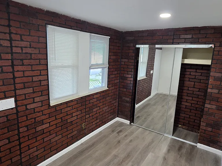 3rd Bedroom Closet