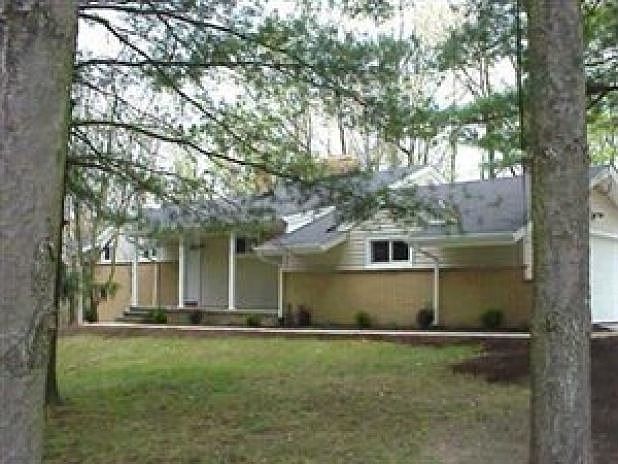 1st image of 18205 Fern Ln
