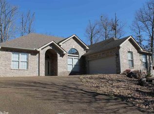 21 Patrulla Ln, Hot Springs Village, AR 71909