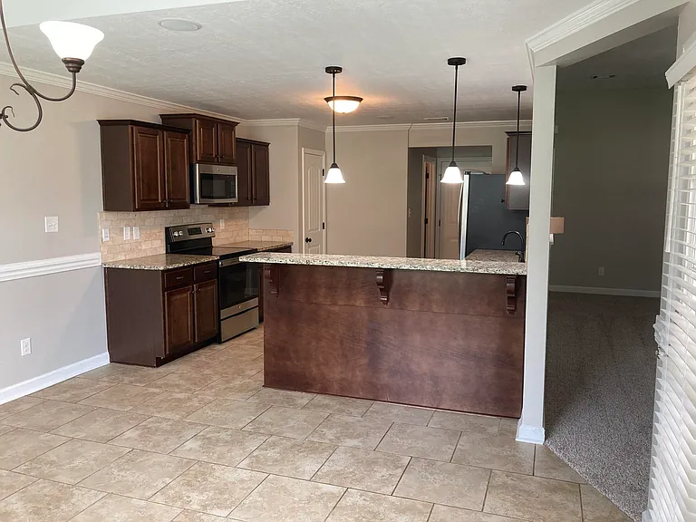 4133 Pullman Cir — Photo 4