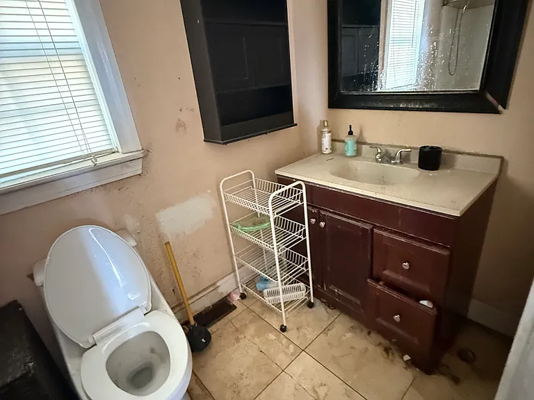 227 N Hickory St — Photo 8