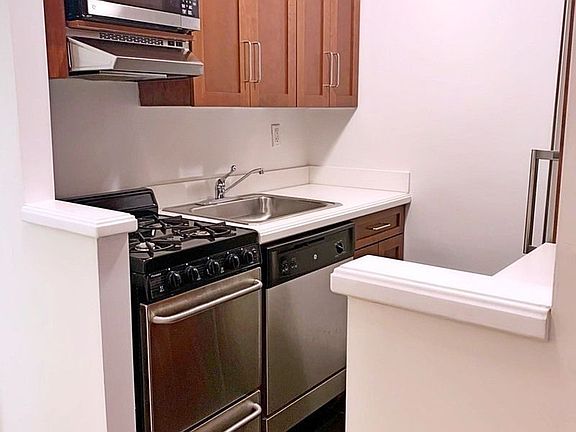 4th image of 417 W 56th St APT 1A