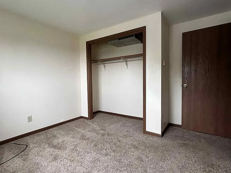 1258 Harrison St — Photo 8