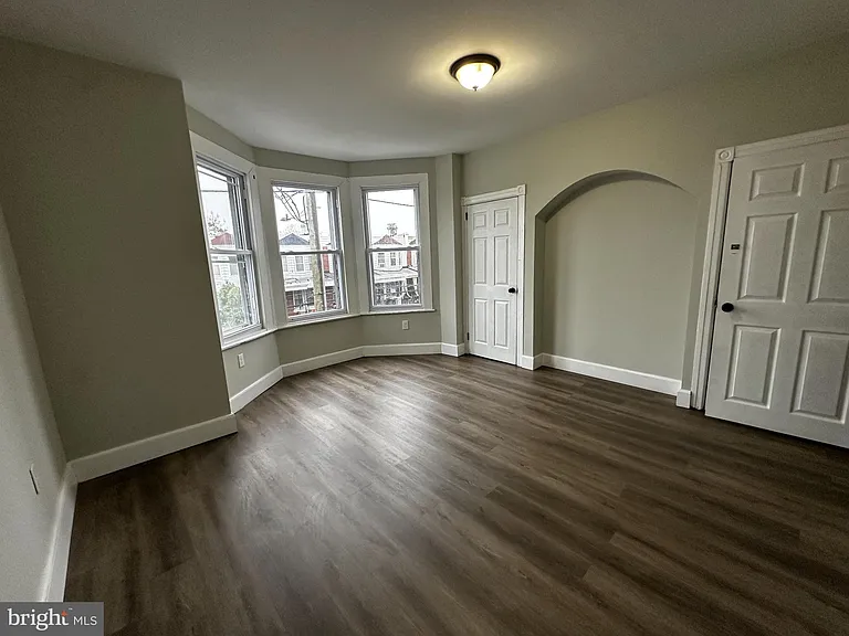 5729 Pine St #2 — Photo 16