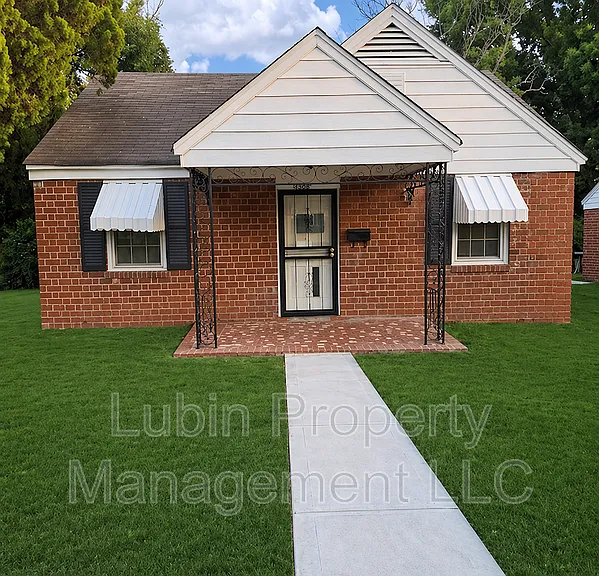 1493 S Montgomery St — Photo 1