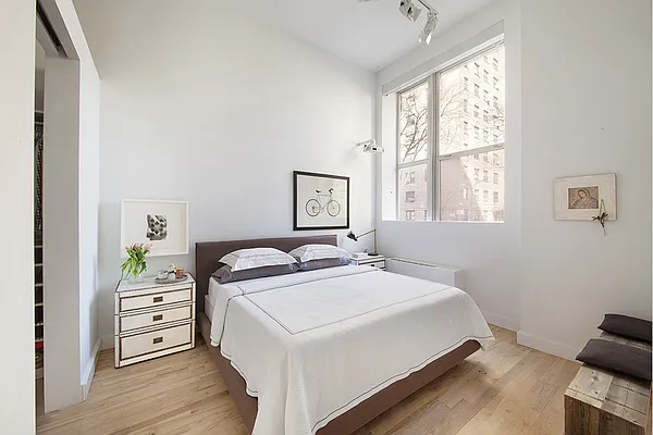 Sold by Stribling | media 4