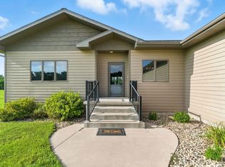 2636 Anthony Ave, Mitchell, SD 57301
