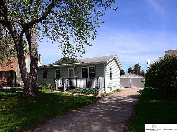 2nd image of 8718 Westridge Dr