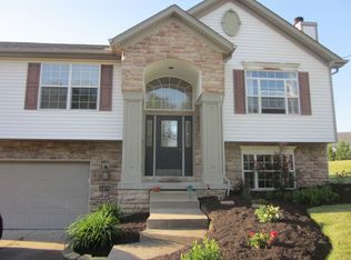 3275 Eastern Rd, Barberton, OH 44203