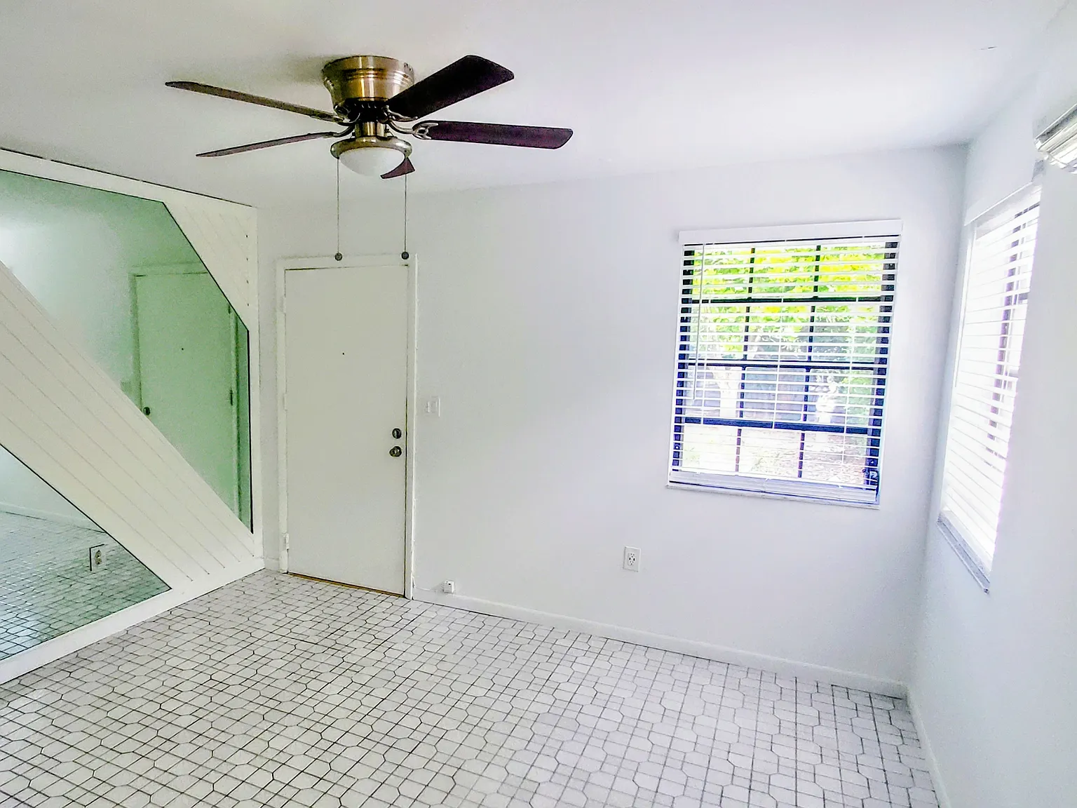 Tangier St, Coral Gables — Photo 4