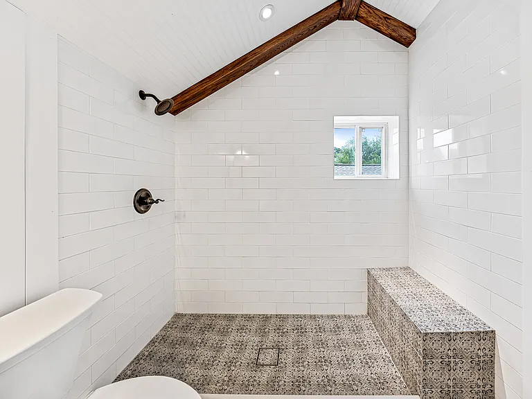 42 Forsythe St — Photo 32