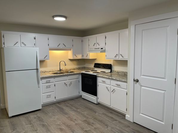 544 Front St S APT 4