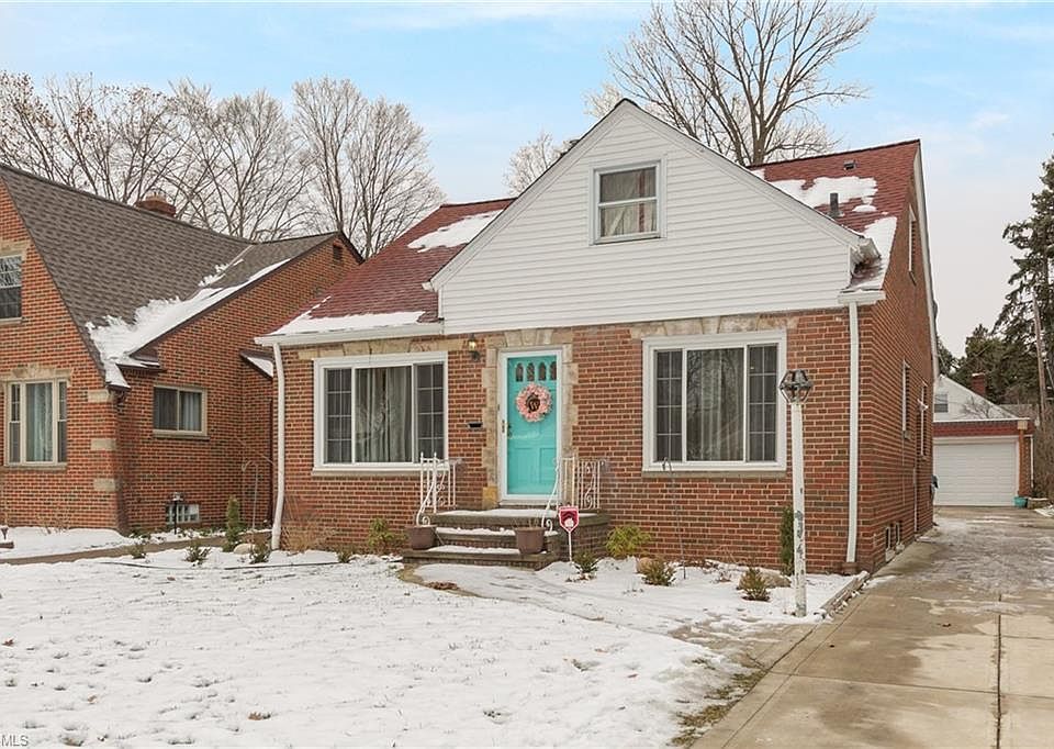 1st image of 4058 W 215th St