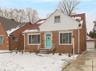 4058 W 215th St, Fairview Park, OH