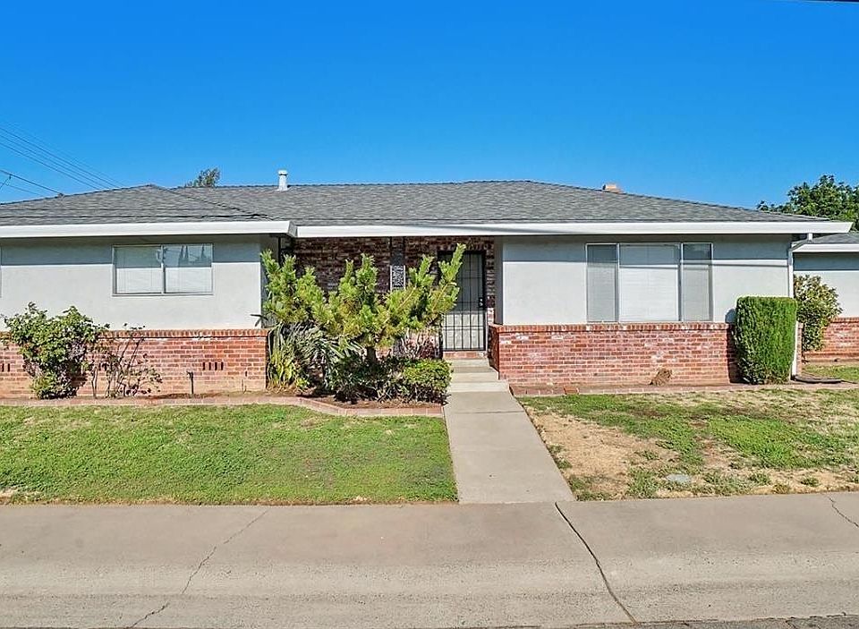 1st image of 220 Brady Ct