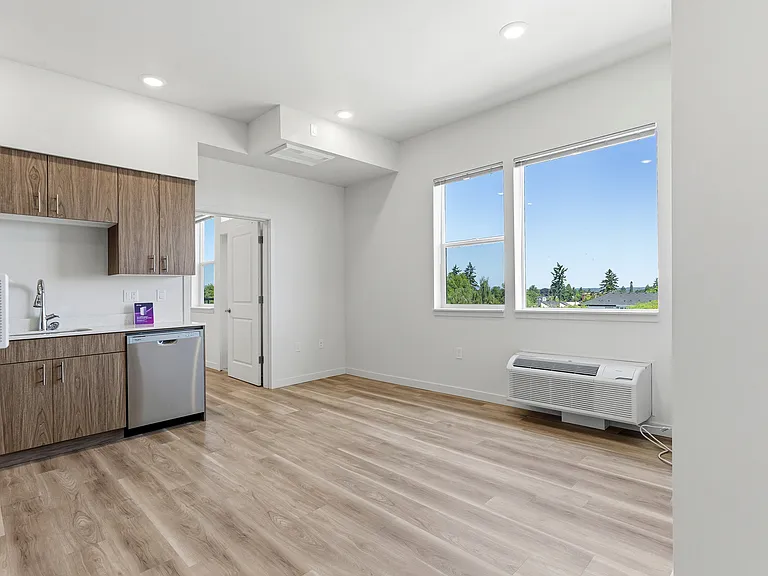 Evergreen Peak Apartments — Photo 35