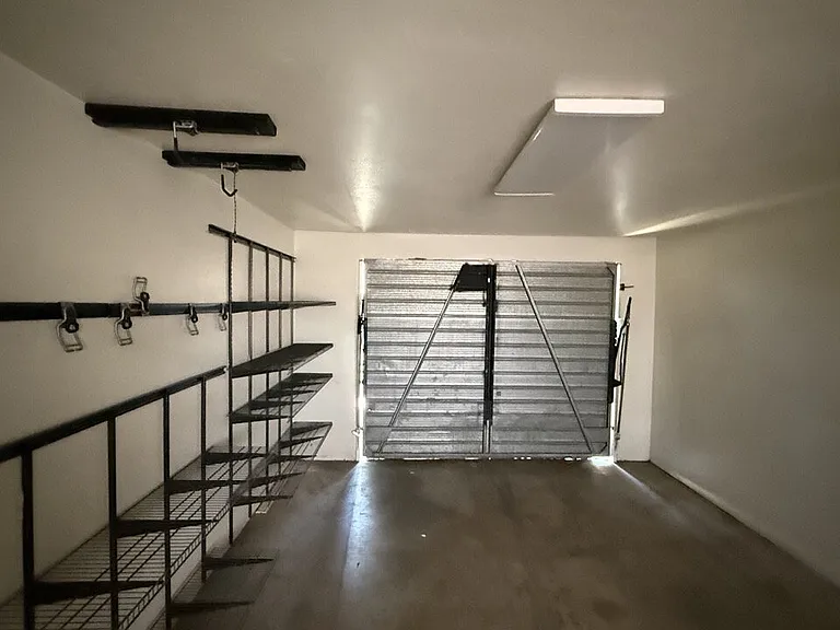 100 N Mathew St — Photo 12