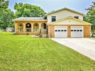 492 Opel St, Riverdale, GA 30274