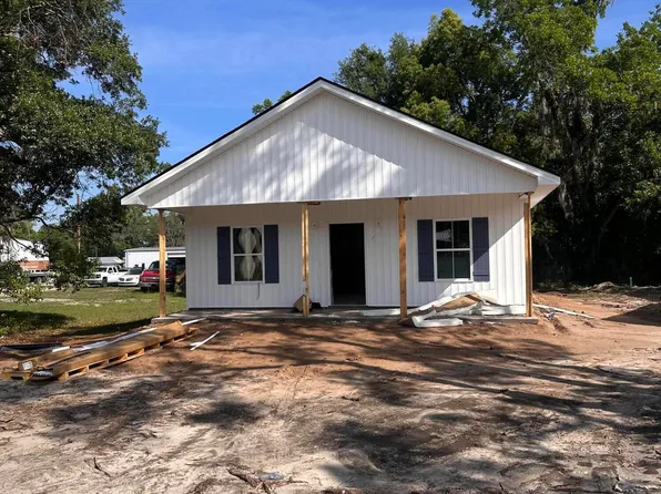 37 NE Railroad St, Ludowici, GA 31316