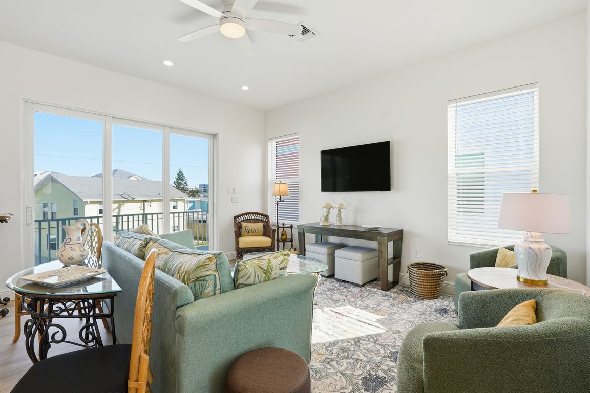 next background image