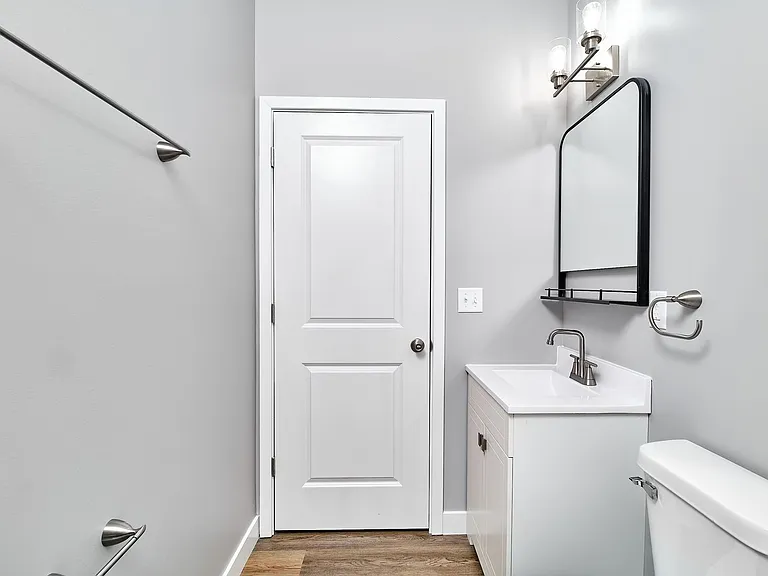415 N Dequincy St — Photo 25