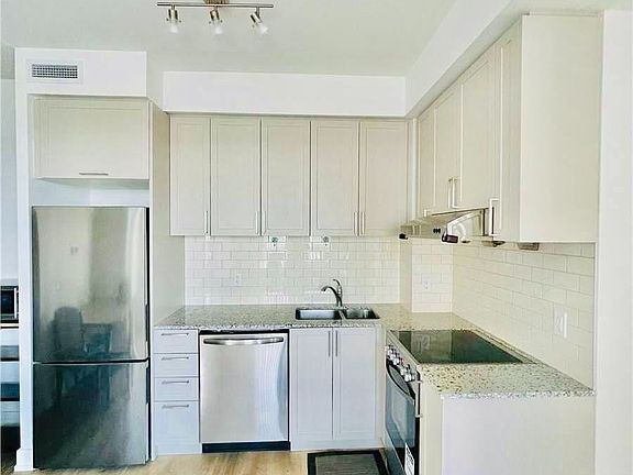 4th image of 268 Buchanan Dr #629W