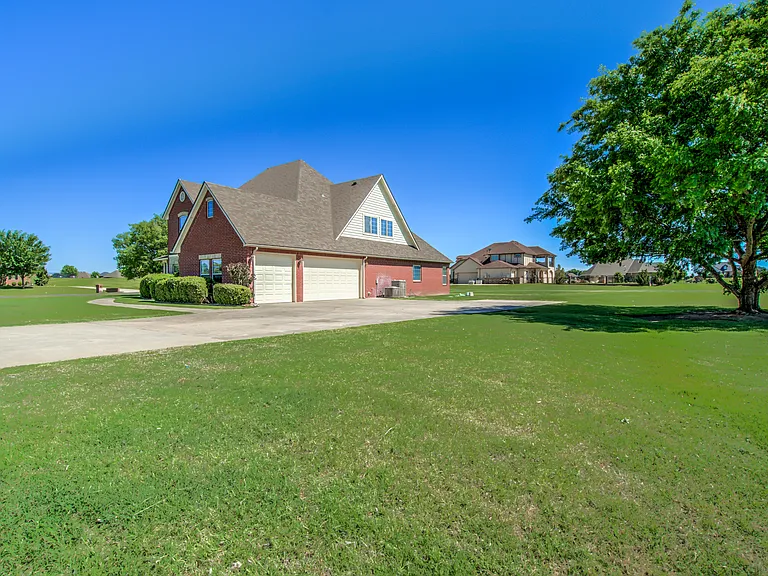 22525 Lindy Ter — Photo 7