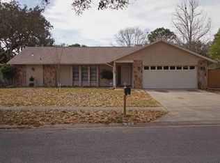 522 Wexford Dr E, Palm Harbor, FL 34683