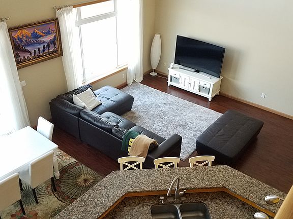 2nd image of 609 Crane Creek Ln