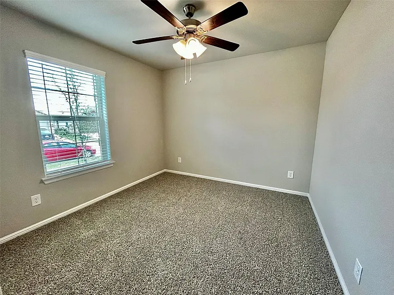 16432 Severn Ln — Photo 18