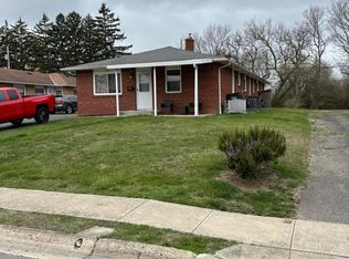3849 Meadow Ln, Grove City, OH 43123