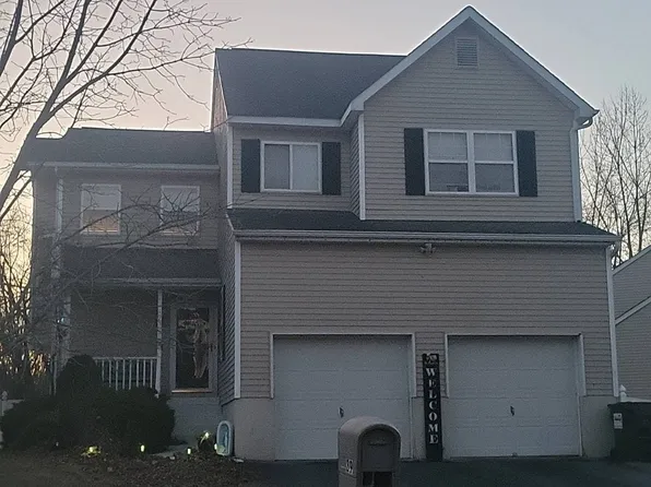 39 Alexander Dr, Washingtonville, NY 10992