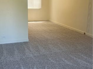 1327 Paul St, Waukegan, IL 60085