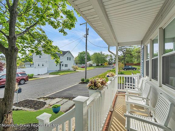 4th image of 293 Newark Dr