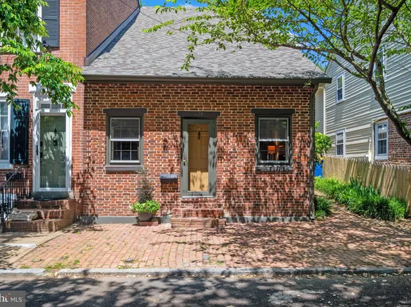 124 E 2nd St, New Castle, DE 19720